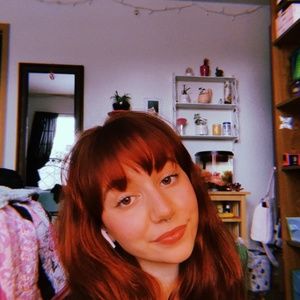 Meet your Posher, Elisa